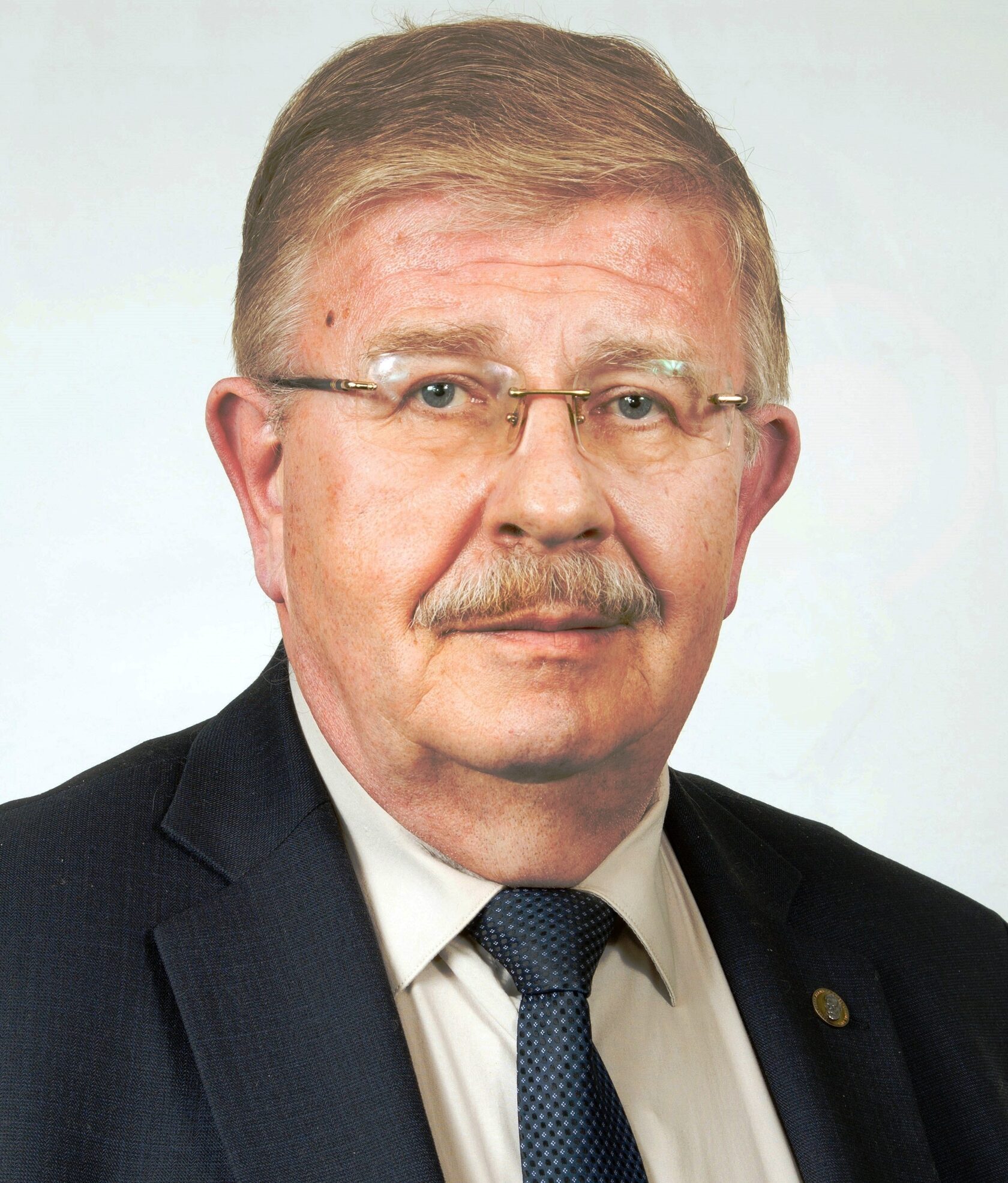 МАСЛОБОЕВ Владимир Алексеевич